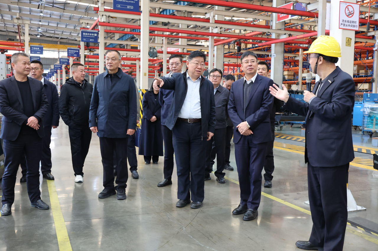 新矿投资集团党委书记、董事长王漠到访LETOU乐投智能