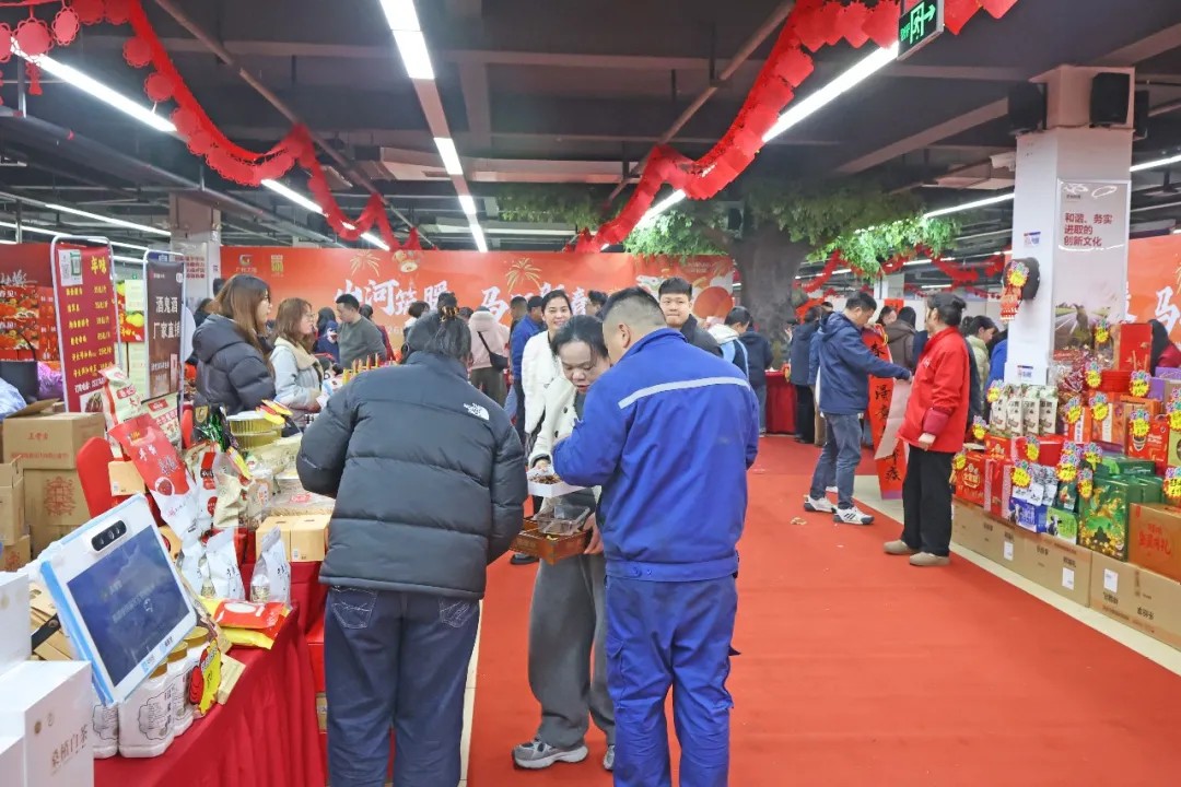 文字迎春，，，祝福暖心！在LETOU乐投智能“囤”年味、送温暖、迎新春